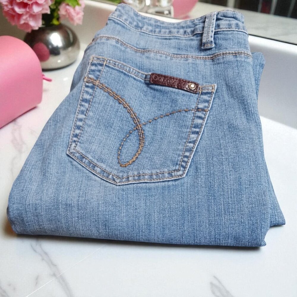 Calvin Klein Shape Jeans – Size 8 – High-Rise – Topaz Crystal Detail – 2009